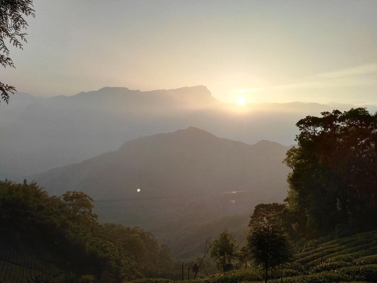 Qun Feng Hotel Fenchihu Bagian luar foto